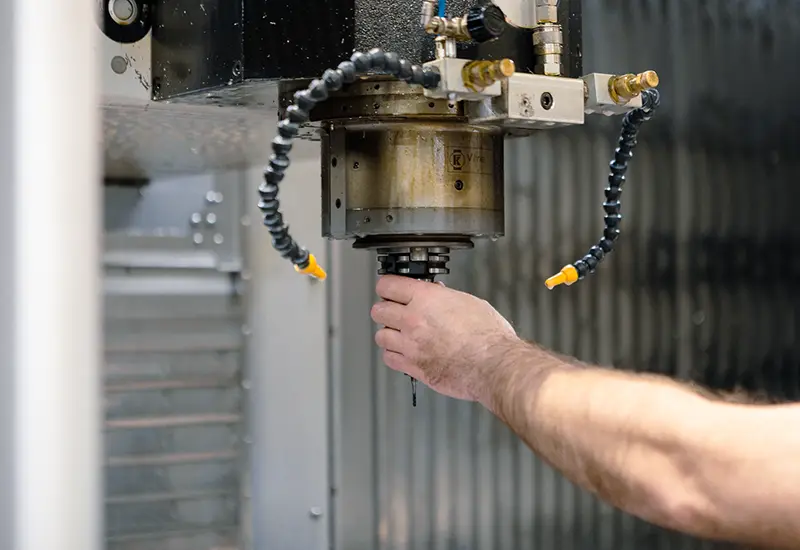 magazzino-ricambi-ben-fornito